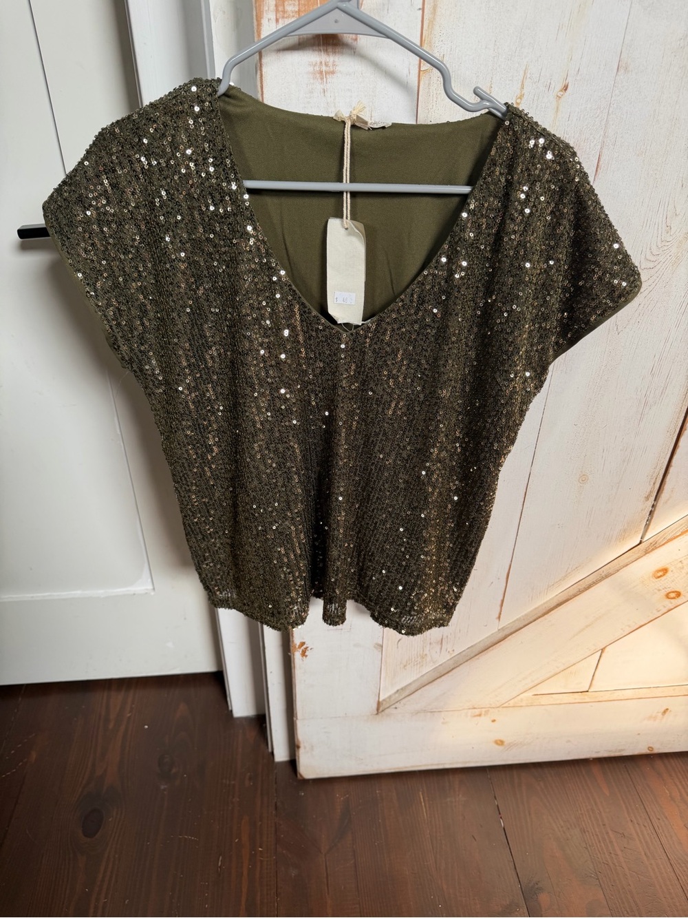 Mystree Olive Sequin V-Neck Crop Top 0350